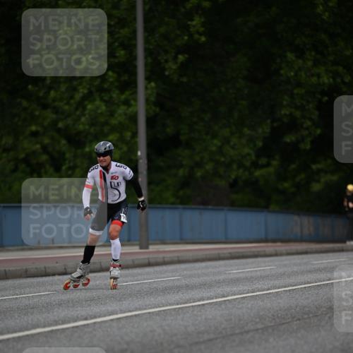 29.06.2025 - hella hamburg halbmarathon Dr. Thomas Lammeyer http://msf.ph/oto/8138429 29.06.2025 09:01:53 Kennedybrücke  meine-sportfotos.de