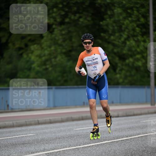 29.06.2025 - hella hamburg halbmarathon Dr. Thomas Lammeyer http://msf.ph/oto/8138445 29.06.2025 08:50:59 Kennedybrücke  meine-sportfotos.de