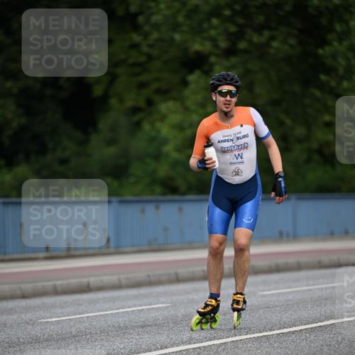 29.06.2025 - hella hamburg halbmarathon Dr. Thomas Lammeyer http://msf.ph/oto/8138447 29.06.2025 08:51:00 Kennedybrücke  meine-sportfotos.de