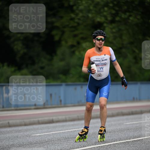 29.06.2025 - hella hamburg halbmarathon Dr. Thomas Lammeyer http://msf.ph/oto/8138448 29.06.2025 08:51:00 Kennedybrücke  meine-sportfotos.de