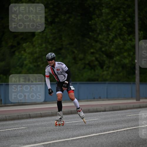 29.06.2025 - hella hamburg halbmarathon Dr. Thomas Lammeyer http://msf.ph/oto/8138455 29.06.2025 09:01:53 Kennedybrücke  meine-sportfotos.de