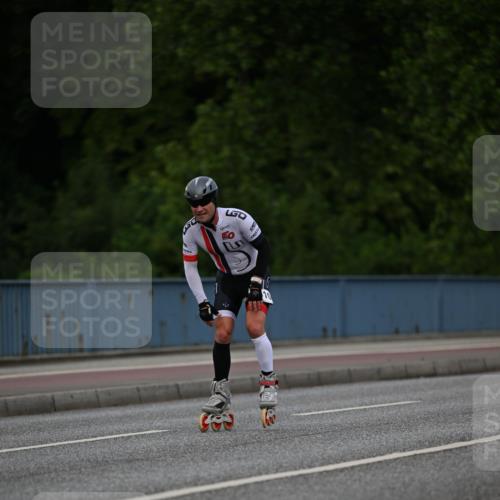 29.06.2025 - hella hamburg halbmarathon Dr. Thomas Lammeyer http://msf.ph/oto/8138456 29.06.2025 09:01:54 Kennedybrücke  meine-sportfotos.de