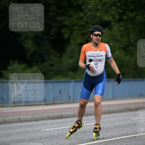 29.06.2025 - hella hamburg halbmarathon Dr. Thomas Lammeyer http://msf.ph/oto/8138462 29.06.2025 08:51:00 Kennedybrücke  meine-sportfotos.de