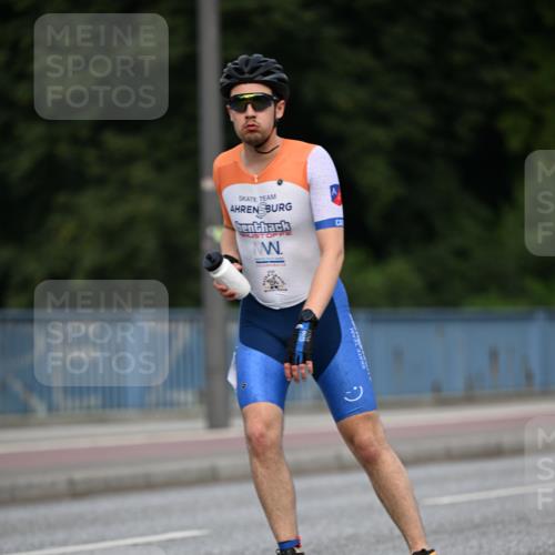 29.06.2025 - hella hamburg halbmarathon Dr. Thomas Lammeyer http://msf.ph/oto/8138470 29.06.2025 08:51:01 Kennedybrücke  meine-sportfotos.de