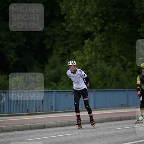 29.06.2025 - hella hamburg halbmarathon Dr. Thomas Lammeyer http://msf.ph/oto/8138483 29.06.2025 09:02:12 Kennedybrücke  meine-sportfotos.de