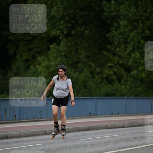 29.06.2025 - hella hamburg halbmarathon Dr. Thomas Lammeyer http://msf.ph/oto/8138513 29.06.2025 09:02:17 Kennedybrücke  meine-sportfotos.de