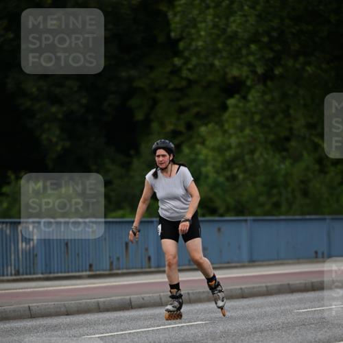 29.06.2025 - hella hamburg halbmarathon Dr. Thomas Lammeyer http://msf.ph/oto/8138517 29.06.2025 09:02:17 Kennedybrücke  meine-sportfotos.de