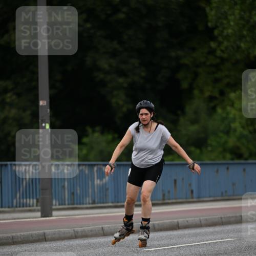 29.06.2025 - hella hamburg halbmarathon Dr. Thomas Lammeyer http://msf.ph/oto/8138521 29.06.2025 09:02:18 Kennedybrücke  meine-sportfotos.de