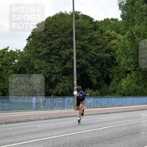 29.06.2025 - hella hamburg halbmarathon Dr. Thomas Lammeyer http://msf.ph/oto/8138537 29.06.2025 08:51:12 Kennedybrücke  meine-sportfotos.de