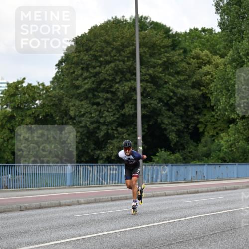 29.06.2025 - hella hamburg halbmarathon Dr. Thomas Lammeyer http://msf.ph/oto/8138538 29.06.2025 08:51:13 Kennedybrücke  meine-sportfotos.de