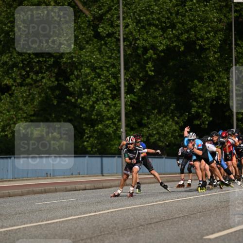 29.06.2025 - hella hamburg halbmarathon Dr. Thomas Lammeyer http://msf.ph/oto/8138643 29.06.2025 08:52:15 Kennedybrücke  meine-sportfotos.de