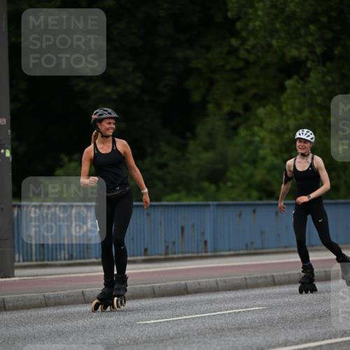 29.06.2025 - hella hamburg halbmarathon Dr. Thomas Lammeyer http://msf.ph/oto/8138662 29.06.2025 09:02:29 Kennedybrücke  meine-sportfotos.de