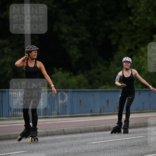 29.06.2025 - hella hamburg halbmarathon Dr. Thomas Lammeyer http://msf.ph/oto/8138672 29.06.2025 09:02:29 Kennedybrücke  meine-sportfotos.de