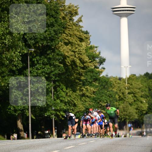 29.06.2025 - hella hamburg halbmarathon Dr. Thomas Lammeyer http://msf.ph/oto/8138689 29.06.2025 08:52:53 Kennedybrücke  meine-sportfotos.de
