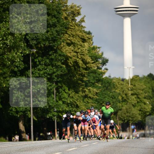 29.06.2025 - hella hamburg halbmarathon Dr. Thomas Lammeyer http://msf.ph/oto/8138694 29.06.2025 08:52:54 Kennedybrücke  meine-sportfotos.de