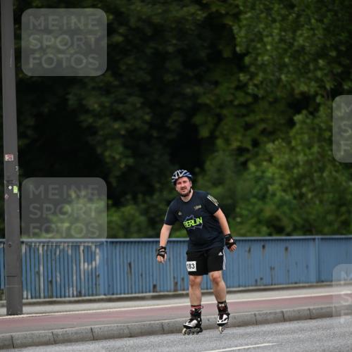 29.06.2025 - hella hamburg halbmarathon Dr. Thomas Lammeyer http://msf.ph/oto/8138717 29.06.2025 09:02:49 Kennedybrücke  meine-sportfotos.de