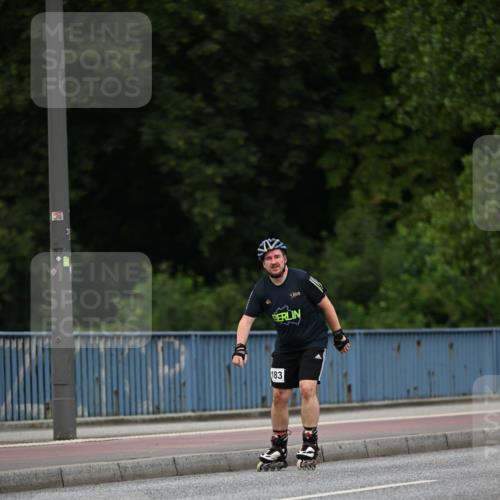 29.06.2025 - hella hamburg halbmarathon Dr. Thomas Lammeyer http://msf.ph/oto/8138718 29.06.2025 09:02:49 Kennedybrücke  meine-sportfotos.de