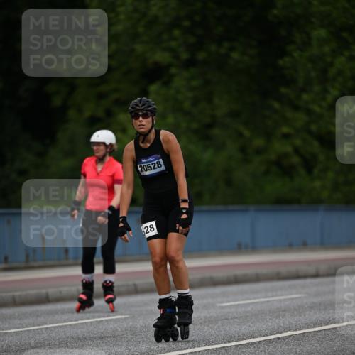 29.06.2025 - hella hamburg halbmarathon Dr. Thomas Lammeyer http://msf.ph/oto/8138765 29.06.2025 09:03:15 Kennedybrücke  meine-sportfotos.de