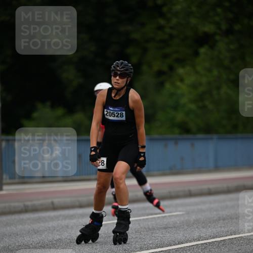 29.06.2025 - hella hamburg halbmarathon Dr. Thomas Lammeyer http://msf.ph/oto/8138768 29.06.2025 09:03:16 Kennedybrücke  meine-sportfotos.de