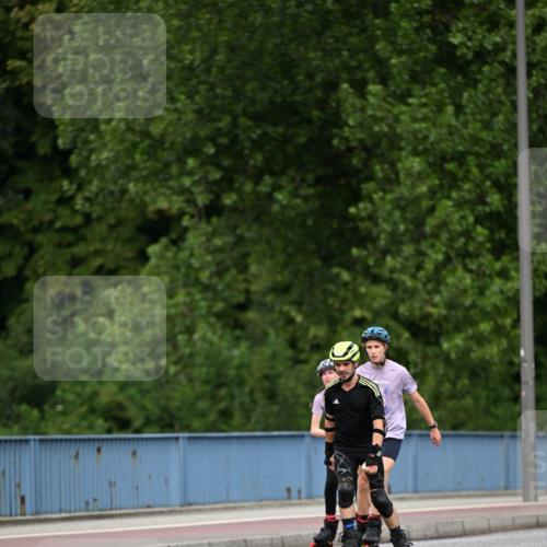29.06.2025 - hella hamburg halbmarathon Dr. Thomas Lammeyer http://msf.ph/oto/8138772 29.06.2025 09:03:20 Kennedybrücke  meine-sportfotos.de