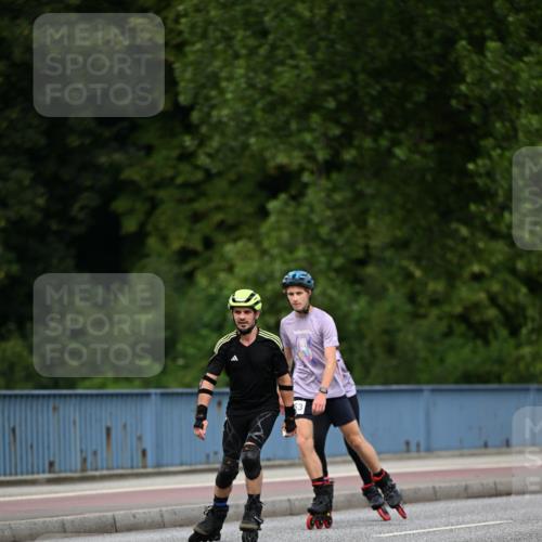 29.06.2025 - hella hamburg halbmarathon Dr. Thomas Lammeyer http://msf.ph/oto/8138778 29.06.2025 09:03:21 Kennedybrücke  meine-sportfotos.de