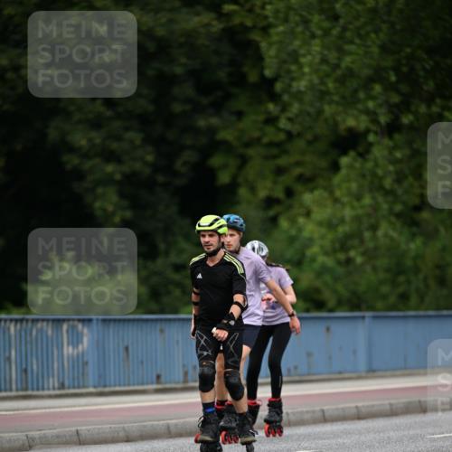 29.06.2025 - hella hamburg halbmarathon Dr. Thomas Lammeyer http://msf.ph/oto/8138782 29.06.2025 09:03:21 Kennedybrücke  meine-sportfotos.de