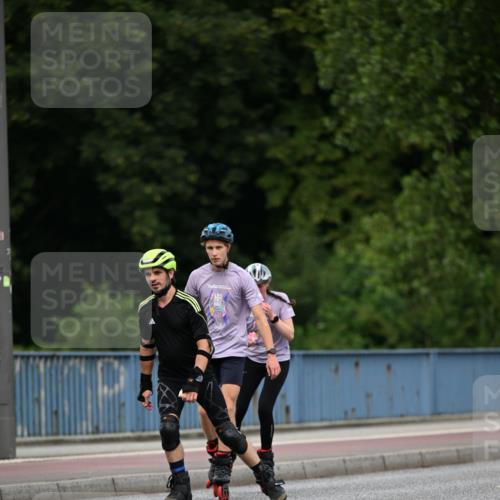 29.06.2025 - hella hamburg halbmarathon Dr. Thomas Lammeyer http://msf.ph/oto/8138784 29.06.2025 09:03:21 Kennedybrücke  meine-sportfotos.de