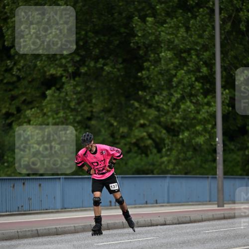 29.06.2025 - hella hamburg halbmarathon Dr. Thomas Lammeyer http://msf.ph/oto/8138787 29.06.2025 09:03:23 Kennedybrücke  meine-sportfotos.de