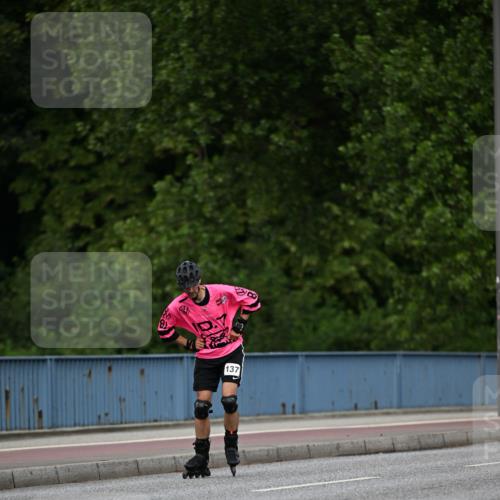 29.06.2025 - hella hamburg halbmarathon Dr. Thomas Lammeyer http://msf.ph/oto/8138789 29.06.2025 09:03:23 Kennedybrücke  meine-sportfotos.de