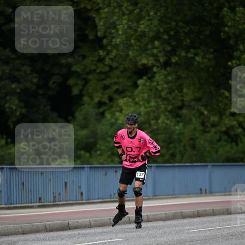 29.06.2025 - hella hamburg halbmarathon Dr. Thomas Lammeyer http://msf.ph/oto/8138792 29.06.2025 09:03:23 Kennedybrücke  meine-sportfotos.de