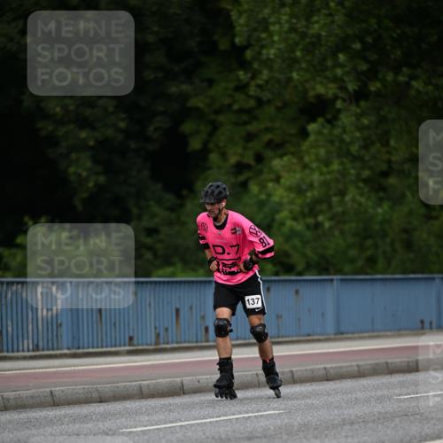 29.06.2025 - hella hamburg halbmarathon Dr. Thomas Lammeyer http://msf.ph/oto/8138795 29.06.2025 09:03:24 Kennedybrücke  meine-sportfotos.de