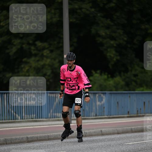 29.06.2025 - hella hamburg halbmarathon Dr. Thomas Lammeyer http://msf.ph/oto/8138808 29.06.2025 09:03:25 Kennedybrücke  meine-sportfotos.de