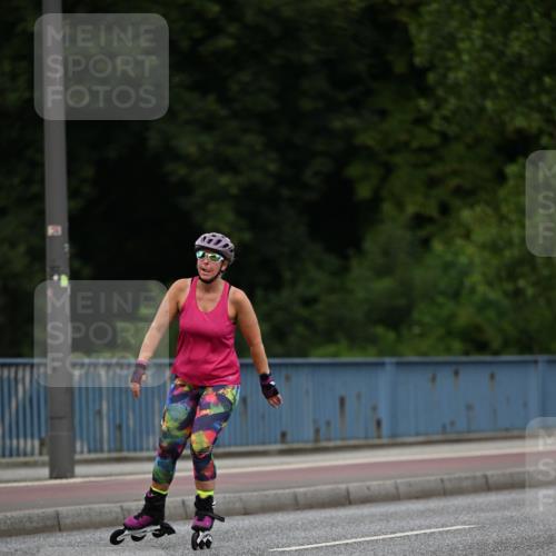 29.06.2025 - hella hamburg halbmarathon Dr. Thomas Lammeyer http://msf.ph/oto/8138811 29.06.2025 09:03:27 Kennedybrücke  meine-sportfotos.de