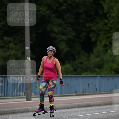 29.06.2025 - hella hamburg halbmarathon Dr. Thomas Lammeyer http://msf.ph/oto/8138812 29.06.2025 09:03:27 Kennedybrücke  meine-sportfotos.de
