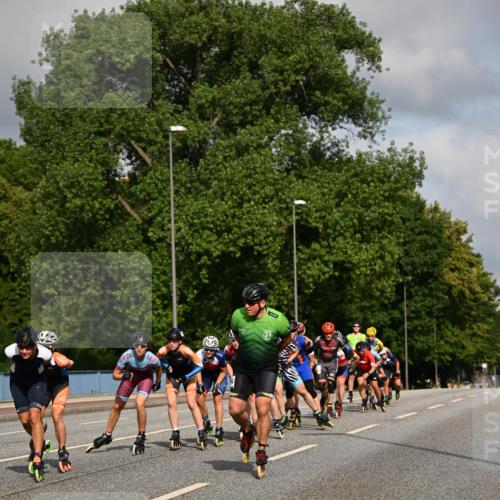 29.06.2025 - hella hamburg halbmarathon Dr. Thomas Lammeyer http://msf.ph/oto/8138819 29.06.2025 08:53:00 Kennedybrücke  meine-sportfotos.de