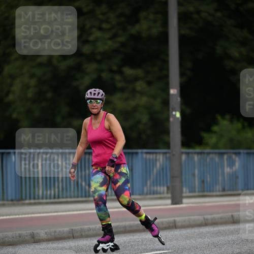 29.06.2025 - hella hamburg halbmarathon Dr. Thomas Lammeyer http://msf.ph/oto/8138821 29.06.2025 09:03:28 Kennedybrücke  meine-sportfotos.de