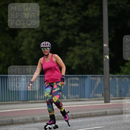 29.06.2025 - hella hamburg halbmarathon Dr. Thomas Lammeyer http://msf.ph/oto/8138822 29.06.2025 09:03:28 Kennedybrücke  meine-sportfotos.de