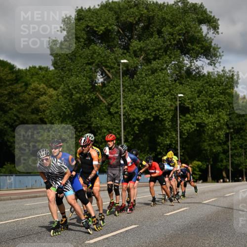 29.06.2025 - hella hamburg halbmarathon Dr. Thomas Lammeyer http://msf.ph/oto/8138826 29.06.2025 08:53:01 Kennedybrücke  meine-sportfotos.de