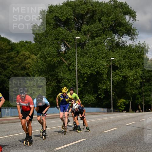29.06.2025 - hella hamburg halbmarathon Dr. Thomas Lammeyer http://msf.ph/oto/8138831 29.06.2025 08:53:02 Kennedybrücke  meine-sportfotos.de
