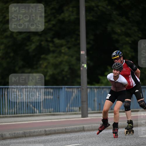 29.06.2025 - hella hamburg halbmarathon Dr. Thomas Lammeyer http://msf.ph/oto/8138838 29.06.2025 09:03:42 Kennedybrücke  meine-sportfotos.de