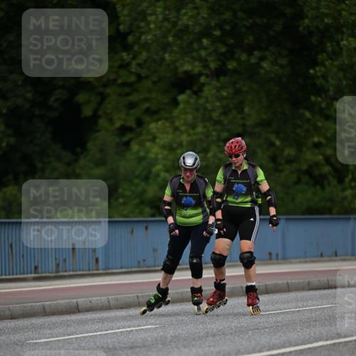 29.06.2025 - hella hamburg halbmarathon Dr. Thomas Lammeyer http://msf.ph/oto/8138863 29.06.2025 09:03:46 Kennedybrücke  meine-sportfotos.de