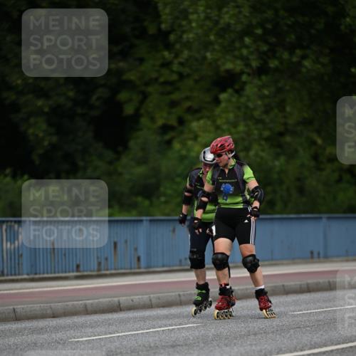 29.06.2025 - hella hamburg halbmarathon Dr. Thomas Lammeyer http://msf.ph/oto/8138865 29.06.2025 09:03:46 Kennedybrücke  meine-sportfotos.de