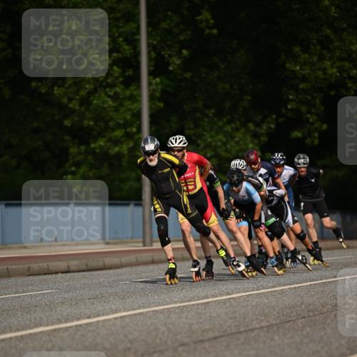 29.06.2025 - hella hamburg halbmarathon Dr. Thomas Lammeyer http://msf.ph/oto/8138869 29.06.2025 08:53:44 Kennedybrücke  meine-sportfotos.de