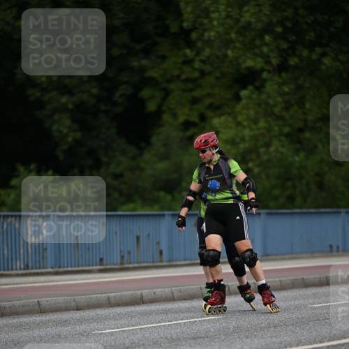 29.06.2025 - hella hamburg halbmarathon Dr. Thomas Lammeyer http://msf.ph/oto/8138871 29.06.2025 09:03:46 Kennedybrücke  meine-sportfotos.de