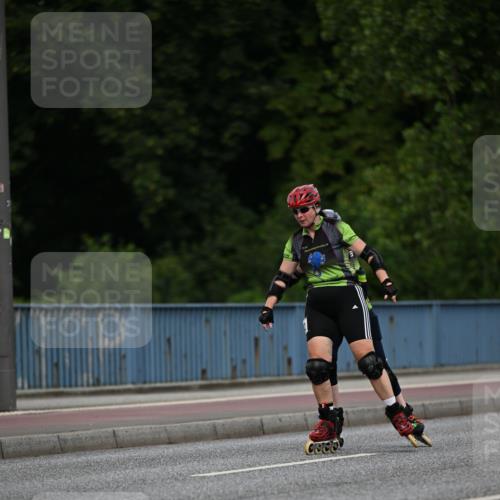 29.06.2025 - hella hamburg halbmarathon Dr. Thomas Lammeyer http://msf.ph/oto/8138872 29.06.2025 09:03:46 Kennedybrücke  meine-sportfotos.de