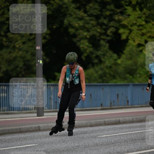 29.06.2025 - hella hamburg halbmarathon Dr. Thomas Lammeyer http://msf.ph/oto/8138908 29.06.2025 09:03:53 Kennedybrücke  meine-sportfotos.de