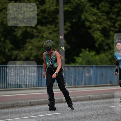 29.06.2025 - hella hamburg halbmarathon Dr. Thomas Lammeyer http://msf.ph/oto/8138911 29.06.2025 09:03:53 Kennedybrücke  meine-sportfotos.de