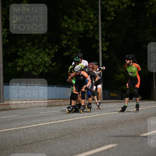 29.06.2025 - hella hamburg halbmarathon Dr. Thomas Lammeyer http://msf.ph/oto/8138918 29.06.2025 08:54:18 Kennedybrücke  meine-sportfotos.de