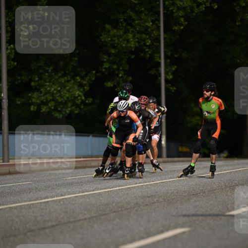 29.06.2025 - hella hamburg halbmarathon Dr. Thomas Lammeyer http://msf.ph/oto/8138919 29.06.2025 08:54:18 Kennedybrücke  meine-sportfotos.de