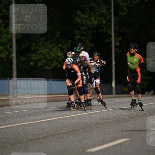 29.06.2025 - hella hamburg halbmarathon Dr. Thomas Lammeyer http://msf.ph/oto/8138921 29.06.2025 08:54:18 Kennedybrücke  meine-sportfotos.de